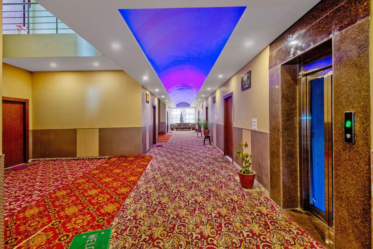 Capital O 40833 Maharaja Hotel & Restaurant Kashipur Esterno foto