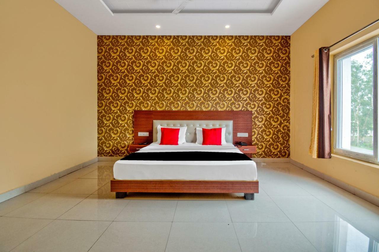 Capital O 40833 Maharaja Hotel & Restaurant Kashipur Esterno foto