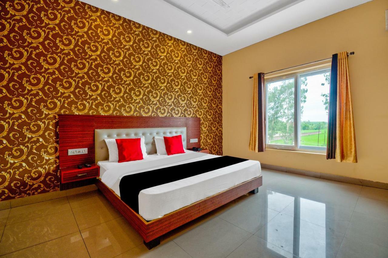 Capital O 40833 Maharaja Hotel & Restaurant Kashipur Esterno foto
