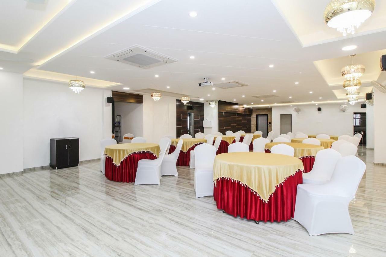 Capital O 40833 Maharaja Hotel & Restaurant Kashipur Esterno foto