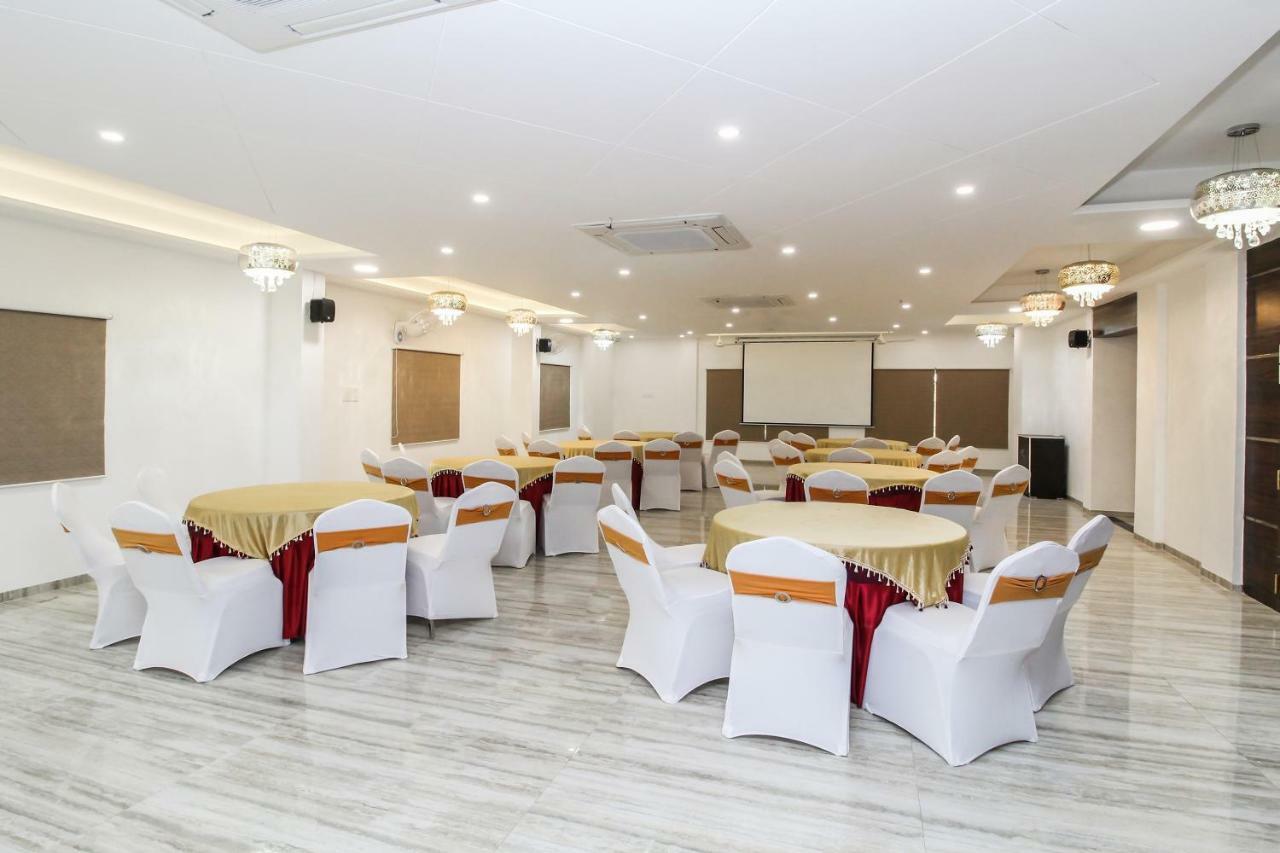 Capital O 40833 Maharaja Hotel & Restaurant Kashipur Esterno foto