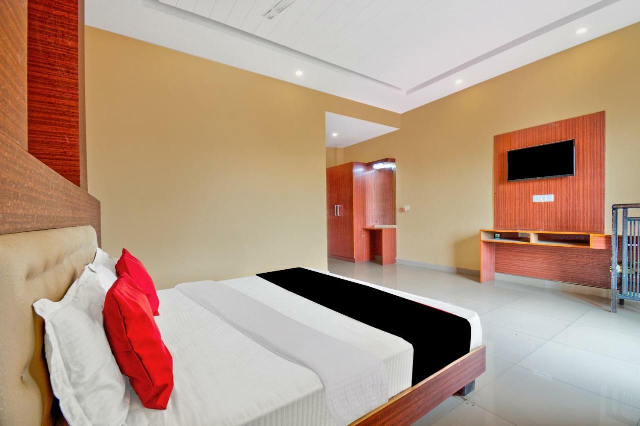 Capital O 40833 Maharaja Hotel & Restaurant Kashipur Esterno foto